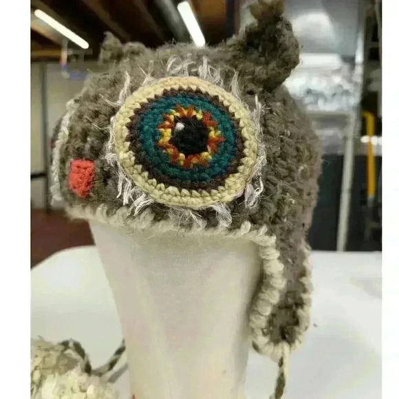 HAND CROCHET KIDS OWL HAT BEANIE - Picture 3 of 8